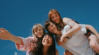 Los Bitchos – “Don’t Change”