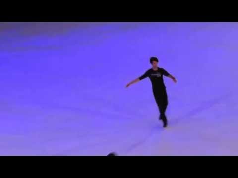 Stéphane Lambiel - Warm up before the show - Intimissimi On Ice 2016