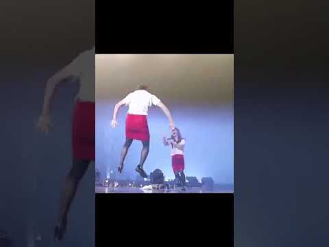 got7 jb dancing girl outfit