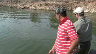 preview picture of video 'Lake Comedero Mexico Bass Fishing Topwater and Soft Plastics with NBAA Jack Horning'