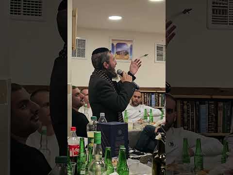 אמא דוד חפצדי עם הזמר ארז יחיאל והקלידן אלחנן בידני