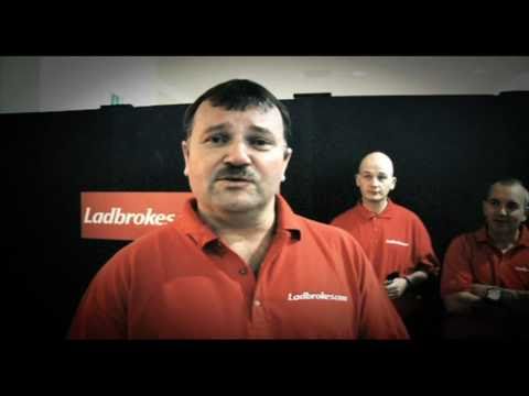 Darts Championship | Terry Jenkins Double Darts Shot | TopZeitGeist.com