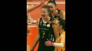 Kiera Van Ryk &amp; Zehra Güneş 😅 #volleyball #zehragunes #fypシ゚