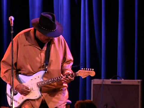 Magic Slim - "I'm A Bluesman"