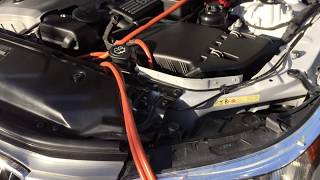 How to unlock a car with a dead battery in the trunk