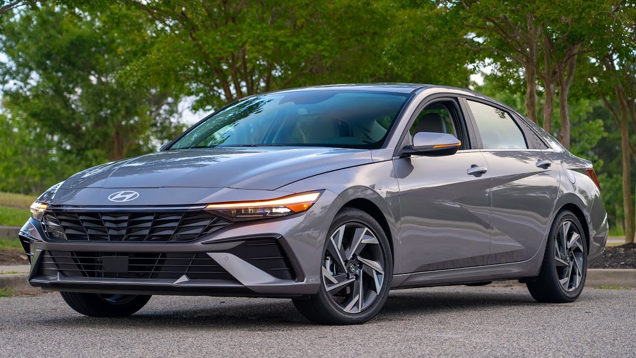 2024 Hyundai Elantra Hybrid Limited HEV - Experience ...