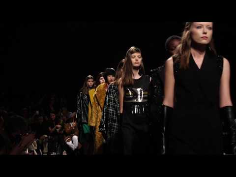 Carlos Gil | Fall Winter 2019/2020 - Moda Lisboa - Powered by Portugal Fashion