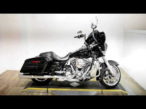 2015 Harley-Davidson Street Glide® Special in Wauconda, Illinois - Video 1