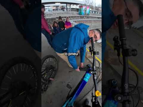 ESSE CARA MURCHOU O PNEU DA BIKE DO MOLEQUE! 😲 #shorts #curiosidades