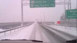 preview picture of video 'Driving in the snow from Buffalo @ 1st Grand Island bridge in to Niagara Falls NY AWD fun'