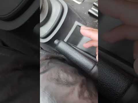 how to pull the handbrake correctly