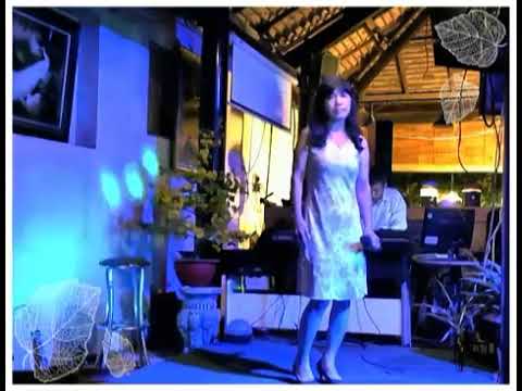 Thể hiện bởi Hoài Mỹ