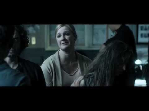 Délivre-Nous du Mal - Extrait : Où est votre Col Padre ? VOST