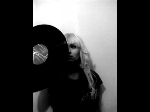 DJ LaOra- Hablamos NEXT Year dj set part 3.wmv