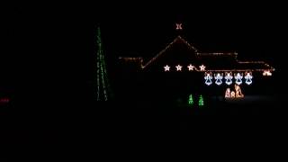 Let Your Light Shine - Do You Hear- Christmas Light Show 2012 - Light o rama