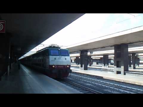 E444.010 in partenza con l' IC 518 "Tirreno" Roma Termini - Ventimiglia