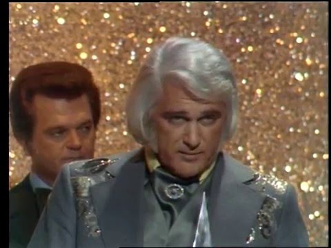 Charlie Rich Wins Country Single - AMA 1975