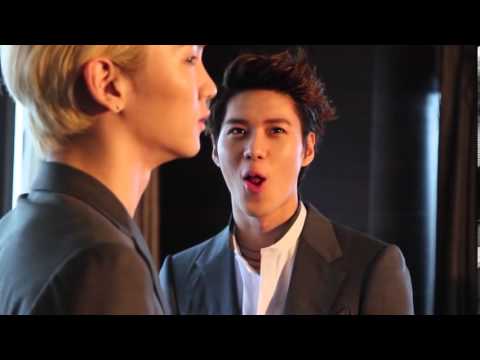 High Cut Vol.100 SHINee Behind