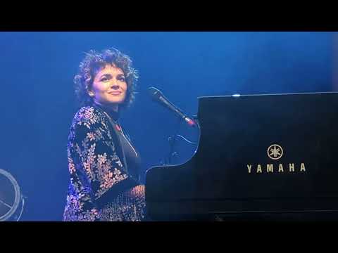 Norah Jones 2 of 5, FRONT ROW Chateau Ste Michelle Winery WOODINVILLE WA 15June2022 Cold, Cold Heart