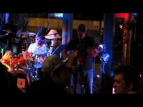 151 Unplugged Performs 19 at Buffalo Alice, Sioux City, IA - Sep 14th, 2013