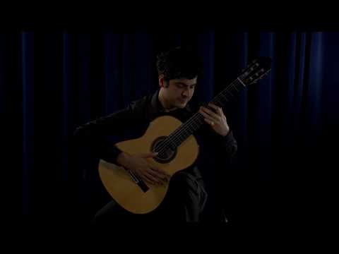 Frederico Moreno Torroba: Aires de la Mancha played by Timur Dersuniyelioglu