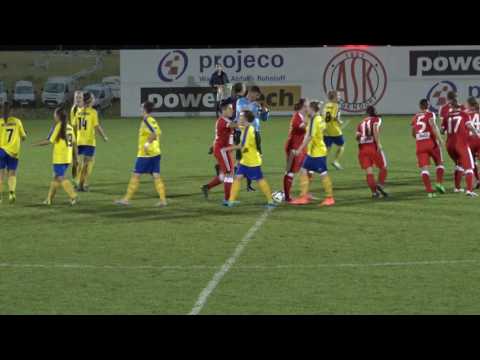 FSG Eggendorf vs USC Landhaus 1b 2:2 (2:1) - Die Mannschaften betreten das Spielfeld