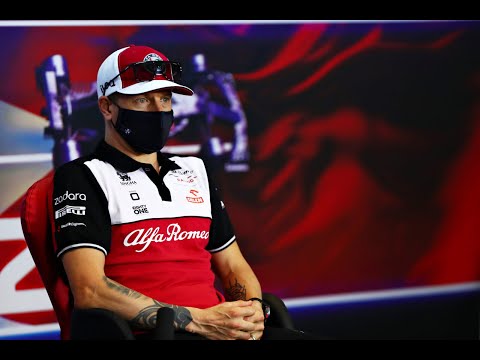 Kimi Raikkonen hilariously reviews the new James Bond film...