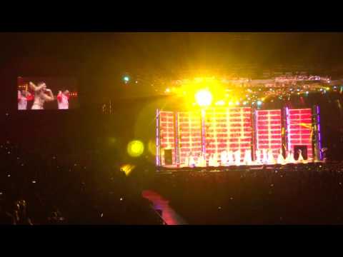 Sonakshi Sinha @ Da-Bangg concert in Sydney 22-04-2017