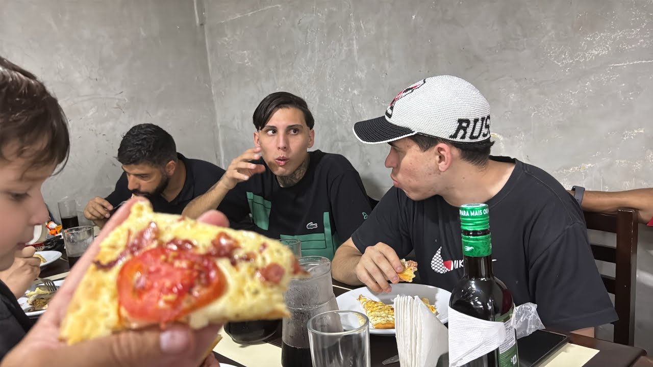 LEVEI UMA SEGUIDORA EM UM RODÍZIO DE PIZZA 🍕 