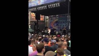 Sheena Easton performs In The Winter