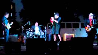 Kelly Hogan "Golden" live in Monona