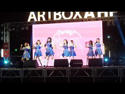 181129 Promize cover Fromis_9 - 두근두근(DKDK) & Love Bomb @ VIU Festival