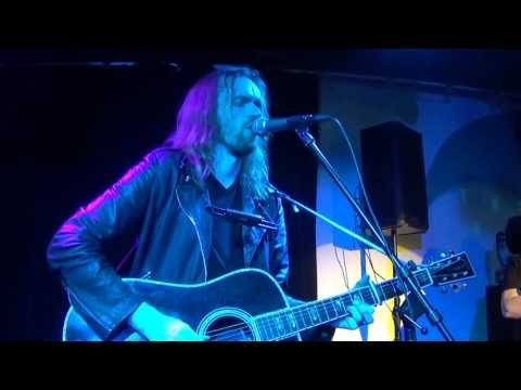 Anssi Kela Musta tuntuu multa Bar Ohana