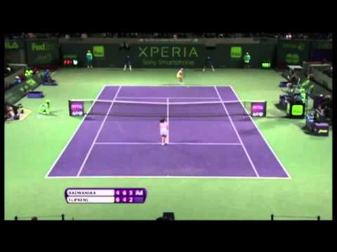 Agnieszka Radwanska's behind-the-back tennis winner - video - Sport - SNTV