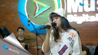 Download lagu Tak Lali Lali Salahmu - Esa Risty mp3