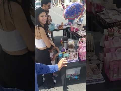 olha aqui a banquinha do rapaz trabalhando#com #maquiagem#igaracy#Paraíba