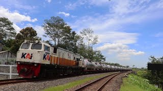 Download lagu Kisah SI KETEL, Kereta Api Pengangkut BBM Pertamina | Hanyalah Sebuah Video Kereta Api mp3