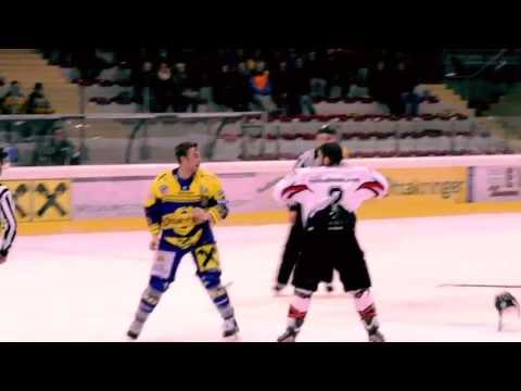 INL hockey fight - Alberto Meneghini (SV Kaltern) vs. Johannes Schernthaner (EK Zeller Eisbären)