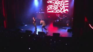 Emanero - caras y caretas  ( Teatro Vorterix Despedida de su disco " Arje " ) Radio doble HH