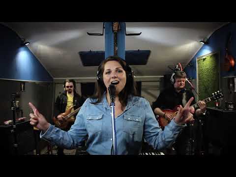 The Twins Peek - Rolling In The Deep (Adele cover) [Live]