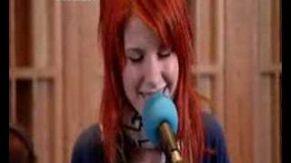 Paramore - Love&#39;s Not A Competition