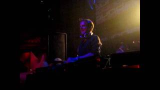 Armin van Buuren - Sindre Eide - Essentia (Fast Distance Remix)