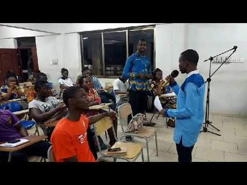 God Reveals His Presence MHB 31