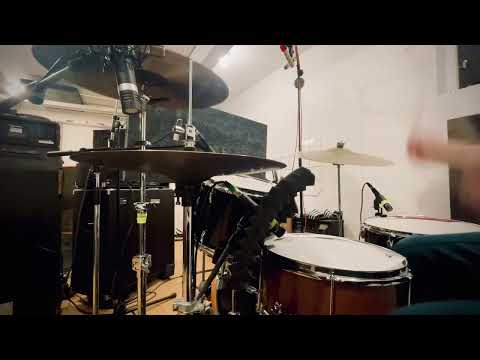 Ludvig Kennberg - Testing ”Skaka” and ”Borsta” by @klevgrand 