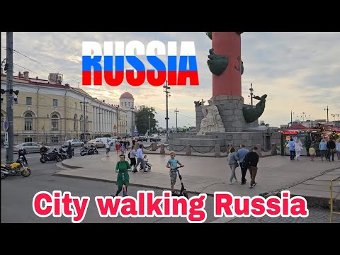 Saint Petersburg Street Walk: Russian Beauties Dancing through History