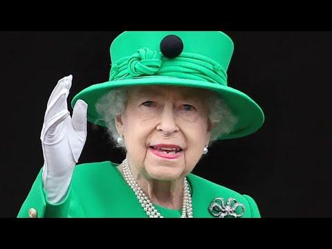 Insider Makes Heartbreaking Claims About Queen Elizabeth's Final Days