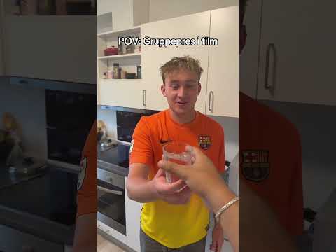Han må bare ikke sige det til HELE skolen🤣