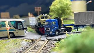 Download lagu Kecelakaan Miniatur Kereta Api CC201 Vintage Gerbong Cargo Anjlok Menabrak Mobil Trailer Di Pos PJL mp3