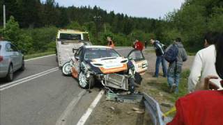 preview picture of video 'Marcin Czernik Subaru Impreza 4turbo GSMP Cisna 2009 crash photo'