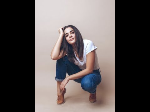 FENIX Interview: Meet FENIX Celebrity Artist and Singer-Actor-Baker-Business Owner LISA GRAYE!